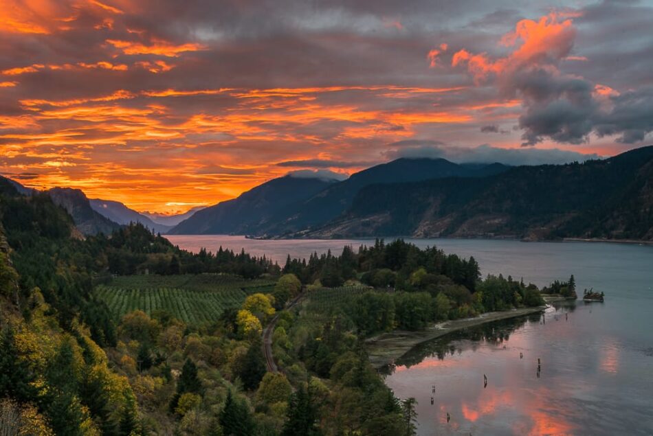 GORGE SUNSET NANCY H.